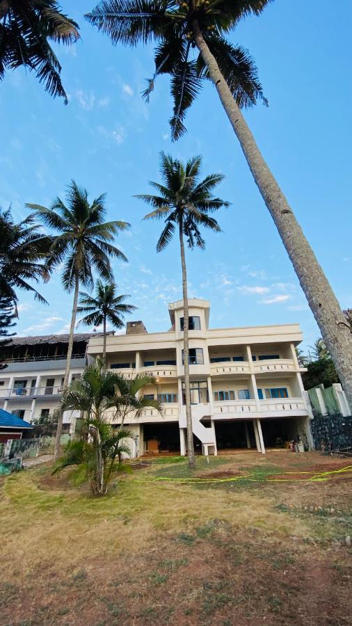 Hellovarkala Beach Resort Exterior photo
