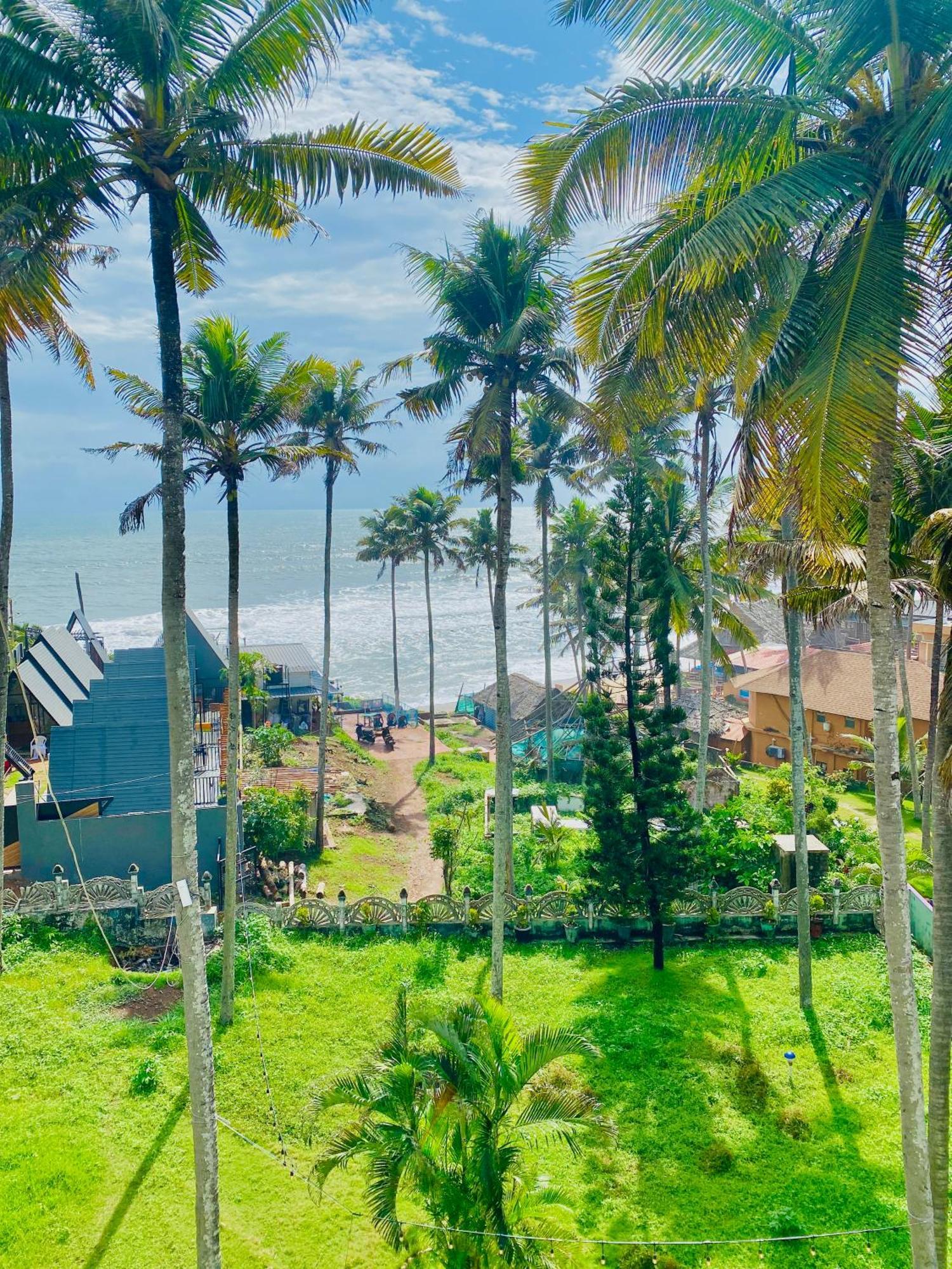 Hellovarkala Beach Resort Exterior photo
